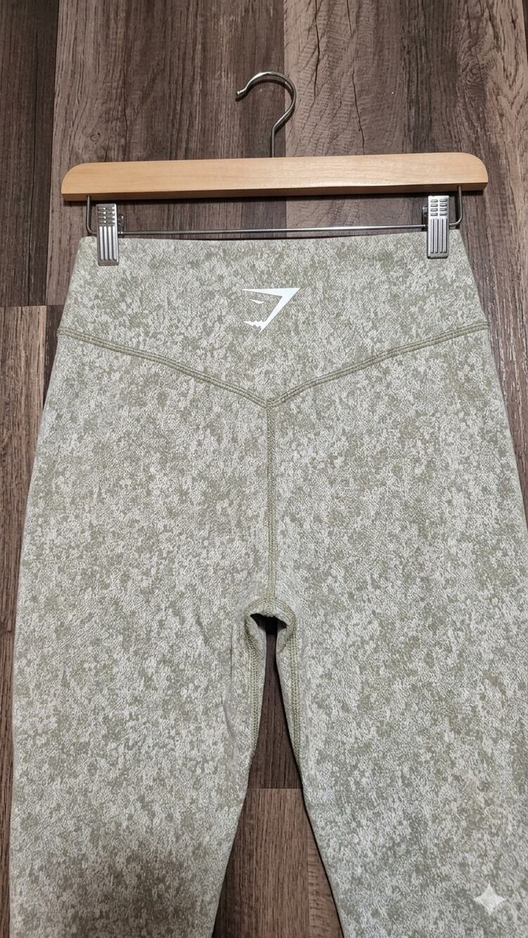 Gymshark Women’s High Waisted Leggings Gray Beige Workout Athletic Yoga XS?